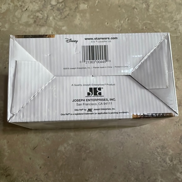 Star Wars Chewbacca Chia Pet - Picture 6 of 6